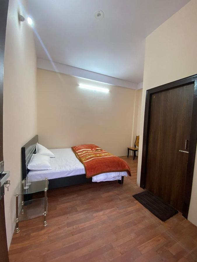 Chirag Homestay Kainchi Nainital Eksteriør bilde